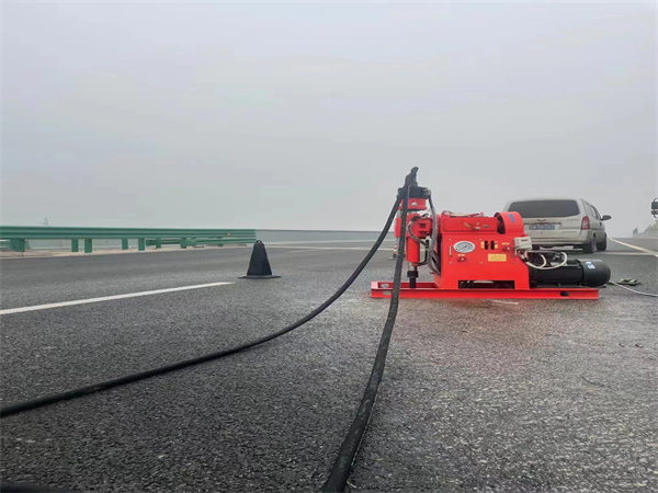 青浦马路路基路面开裂下沉注浆加固灌浆