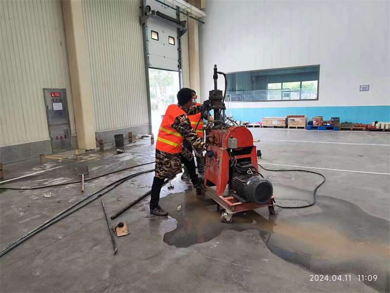 青浦厂房地面下沉塌陷注浆加固施工